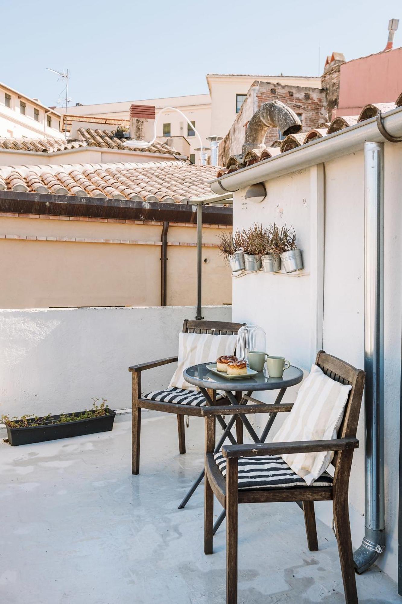 Romantic Duplex With Terrace And Great Views Girona Exteriör bild